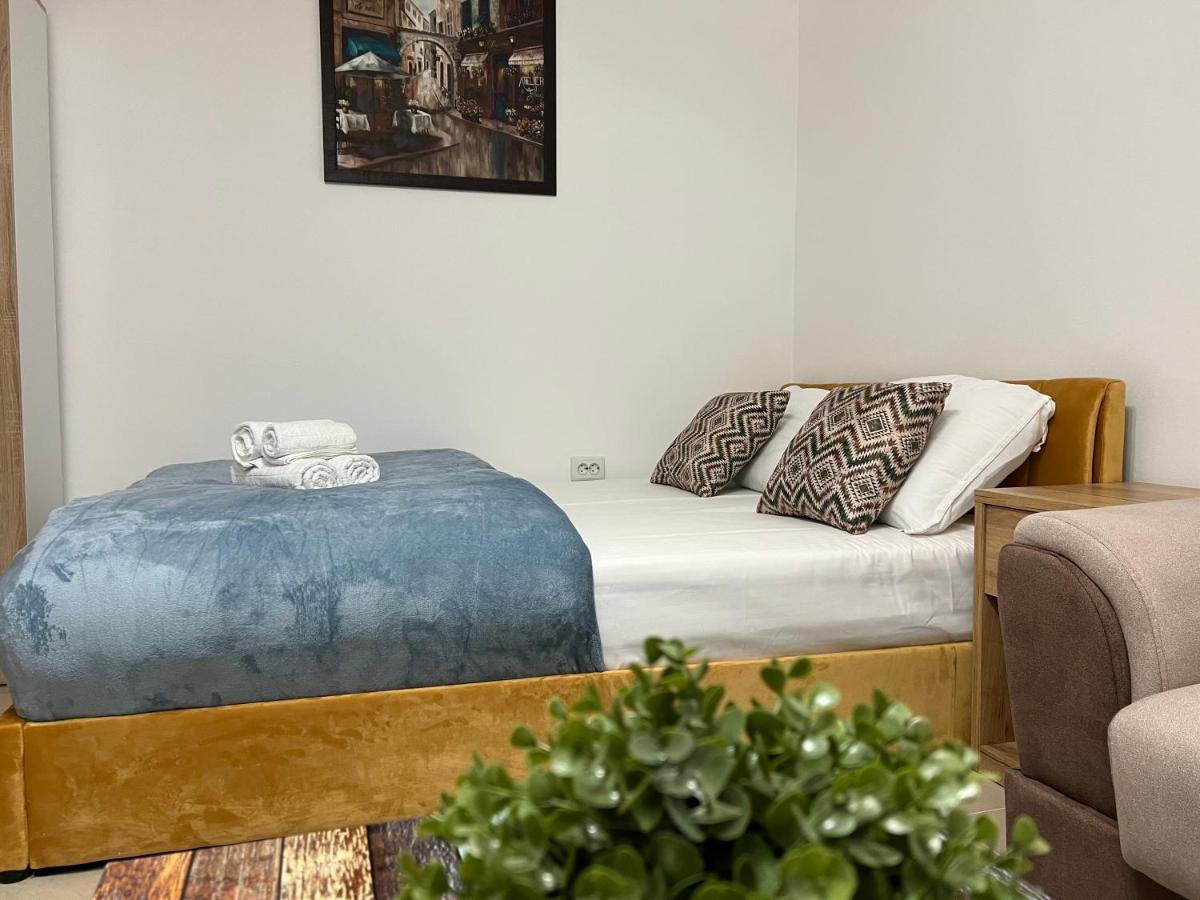 Ndl Downtown Cluj Aparthotel Esterno foto